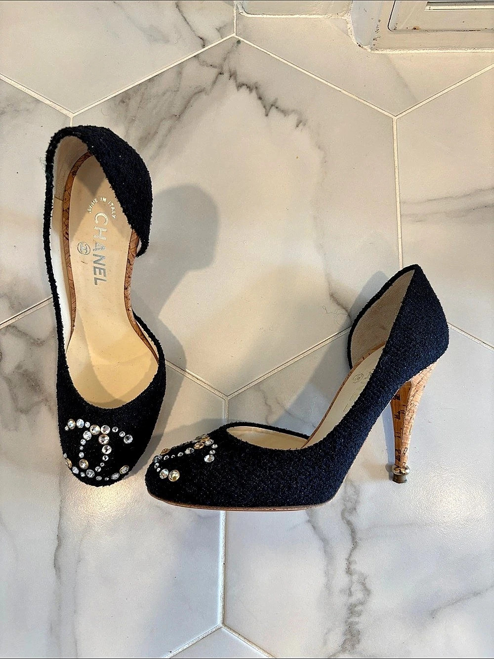 Chanel Tweed Crystal Cork CC Pumps Black EU 39.5